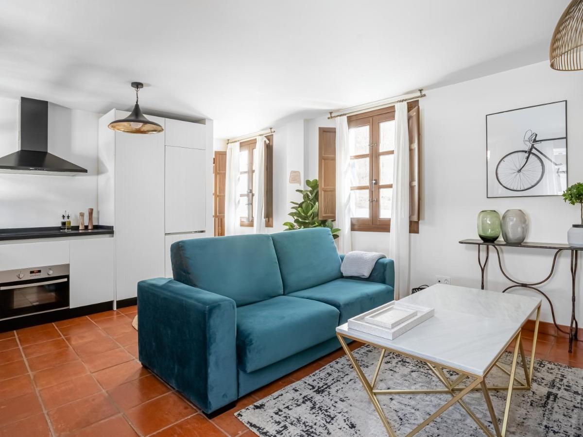 Limehome Granada Calle Santa Ana Exteriör bild