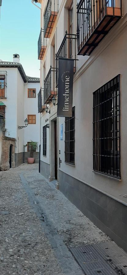 Limehome Granada Calle Santa Ana Exteriör bild