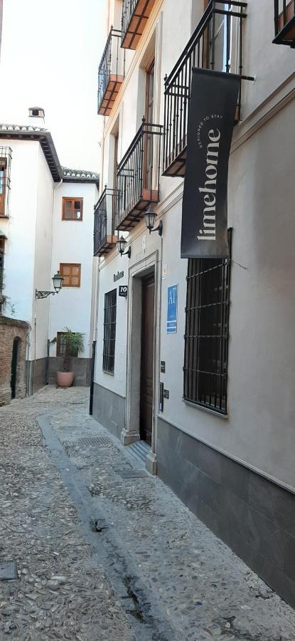Limehome Granada Calle Santa Ana Exteriör bild